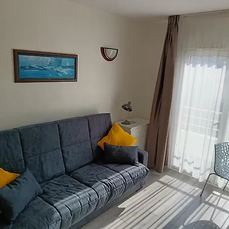 Zenitude - Avec Balcon En Hoteliere *